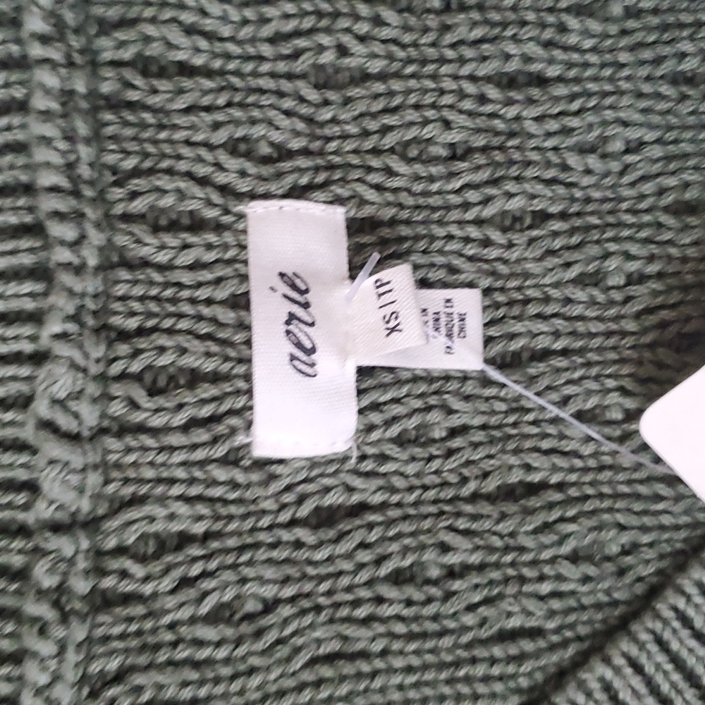 Aerie green cable knit vneck pullover sweater size XS - Picture 4 of 16